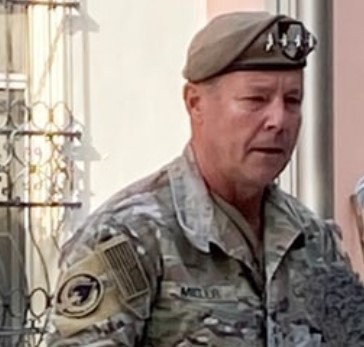 Top US General in Afghanistan Quits, New General Takes Over