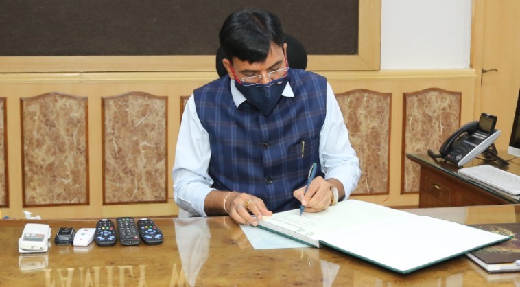 New Indian Health Minister takes charge amidst variants of concern