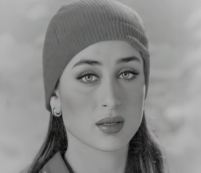 Kareena Kapoor Khan Down with COVID-19