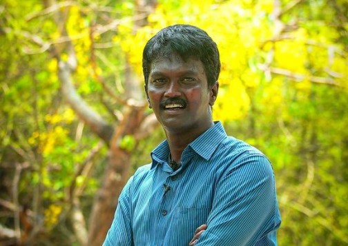 Renowned Snake Catcher Vava Suresh Fighting Lethal Cobra Bite