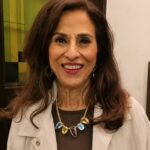 Shobha De